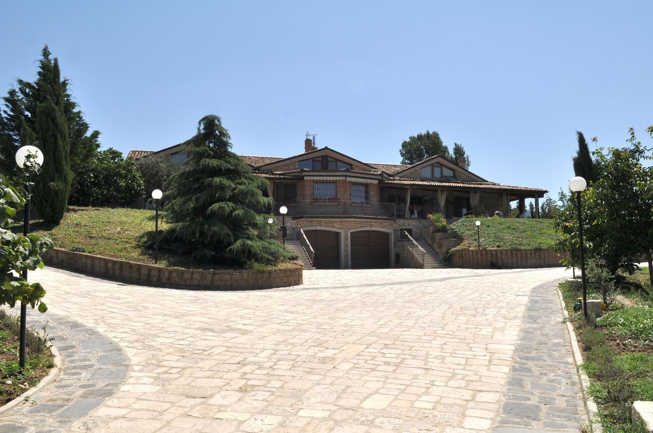 Bed and Breakfast Il Casale Della Gioia Melfi Exterior foto