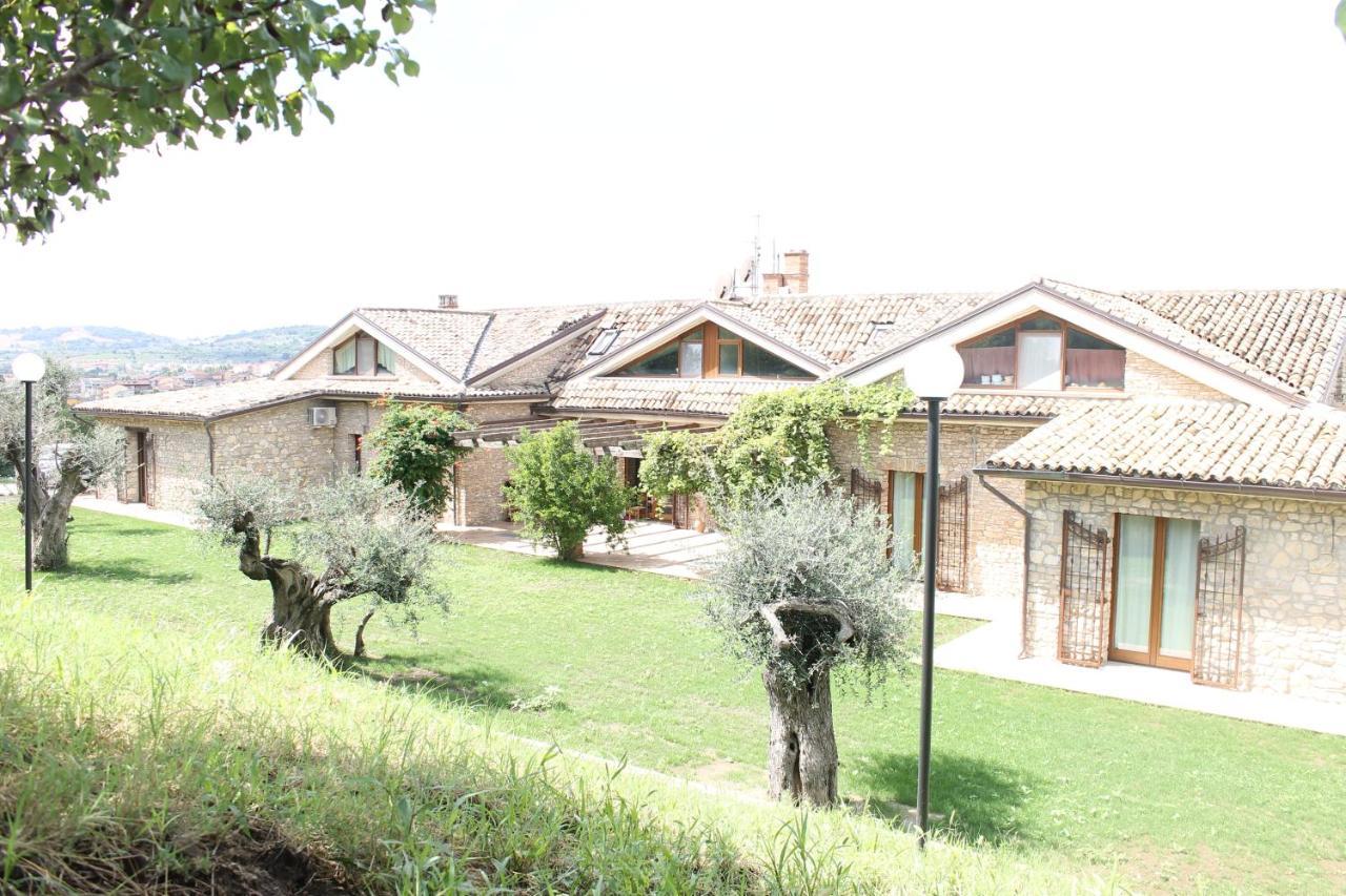 Bed and Breakfast Il Casale Della Gioia Melfi Exterior foto
