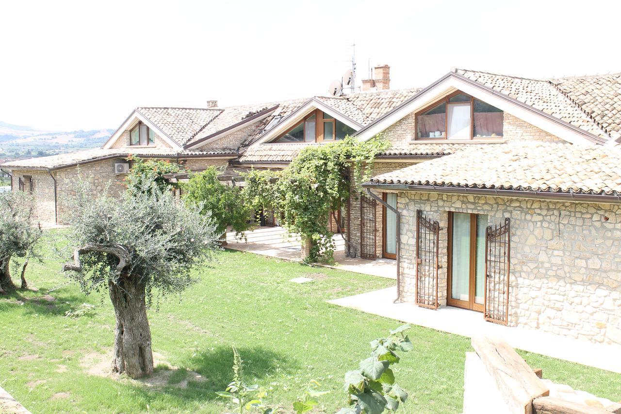 Bed and Breakfast Il Casale Della Gioia Melfi Exterior foto